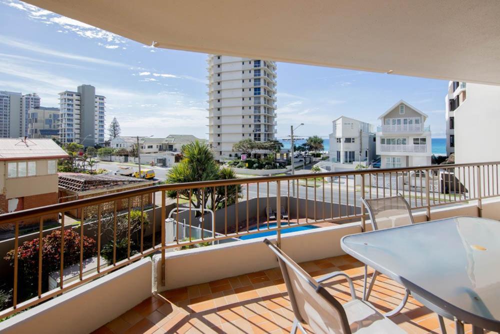 Bougainvillea Gold Coast Holiday Apartments Kültér fotó